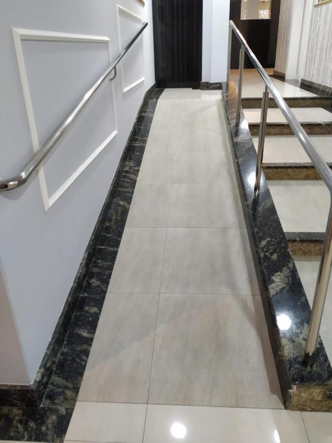 Апартаменты Residencial Maristela Бомбиньяс Экстерьер фото